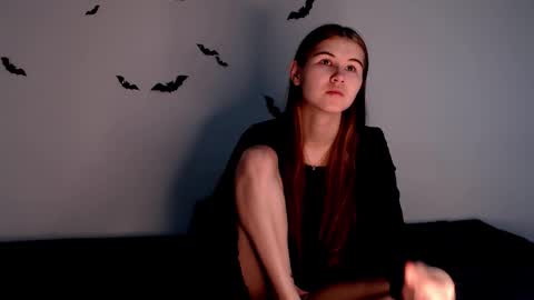 Alice.. online show from 10/18/25, 11:44