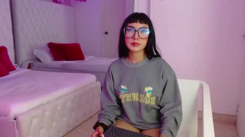 Paulette online show from 04/18/26, 03:43