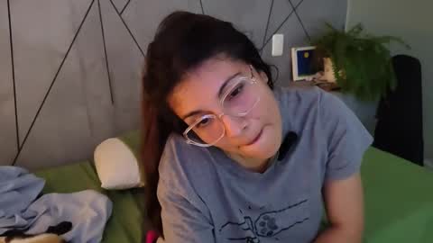 Maya online show from 01/01/25, 08:13