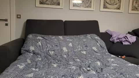 Snapshot of little_sakuraxxx chatting on 01/05/25, 02:06 GiuliaFrancesco online show from 01/05/25, 02:06