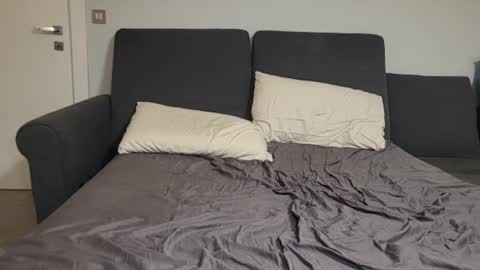 Snapshot of little_sakuraxxx chatting on 02/16/25, 03:15 GiuliaFrancesco online show from 02/16/25, 03:15