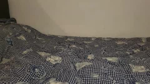 Snapshot of little_sakuraxxx chatting on 10/30/25, 12:45 GiuliaFrancesco online show from 10/30/25, 12:45