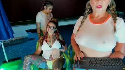 Snapshot of little_sharol chatting on 01/12/25, 01:11 Sharol  online show from 01/12/25, 01:11