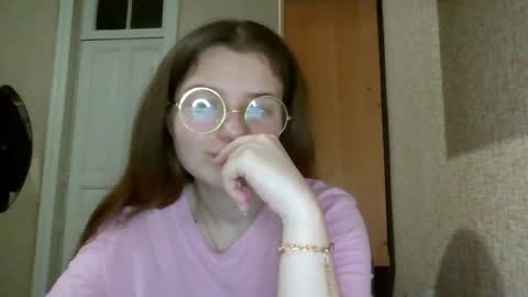 Snapshot of little_shygirl_ chatting on 03/12/25, 01:47 little_shygirl_ online show from 03/12/25, 01:47