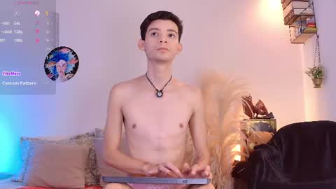 Snapshot of little_twiink chatting on 07/20/26, 02:19 Juan Ferrer online show from 07/20/26, 02:19