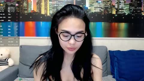 Snapshot of little_v1rgin_angel chatting on 12/05/24, 10:55 Kwan online show from 12/05/24, 10:55