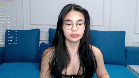 Kwan online show from 04/22/26, 09:33