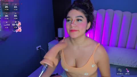 little_valentinaa online show from 04/01/26, 11:11