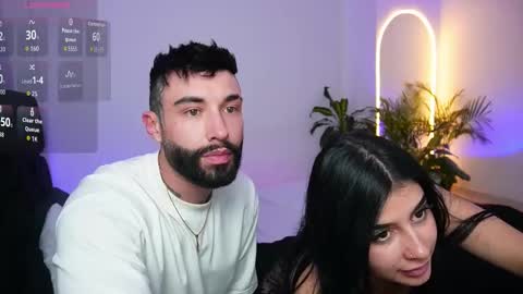 little_vannesaa online show from 09/15/25, 10:43