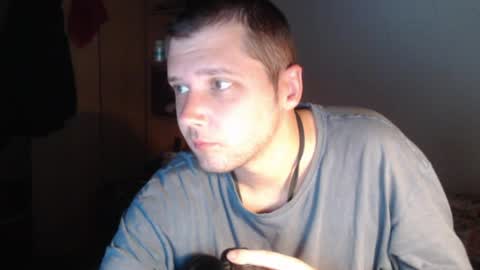 littlealien7 online show from 04/16/26, 08:37