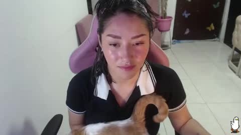 Snapshot of littleangelx_m chatting on 07/11/26, 10:07 Daniela online show from 07/11/26, 10:07