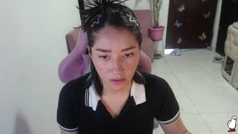 Snapshot of littleangelx_m chatting on 07/11/26, 10:11 Daniela online show from 07/11/26, 10:11