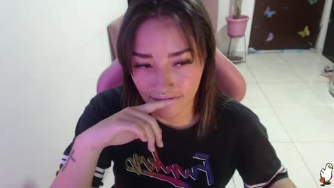Snapshot of littleangelx_m chatting on 07/14/26, 11:21 Daniela online show from 07/14/26, 11:21