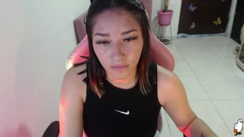 Snapshot of littleangelx_m chatting on 07/18/26, 10:24 Daniela online show from 07/18/26, 10:24