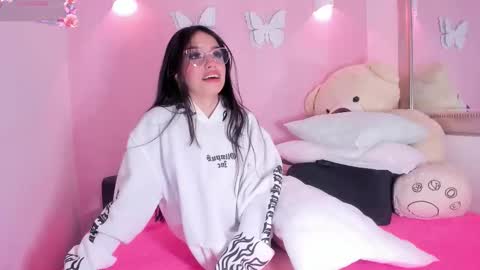 Ari online show from 09/09/25, 12:05