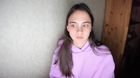 littleashleyy online show from 12/04/25, 02:15