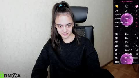 Snapshot of littleashleyy chatting on 04/23/26, 08:33 littleashleyy online show from 04/23/26, 08:33