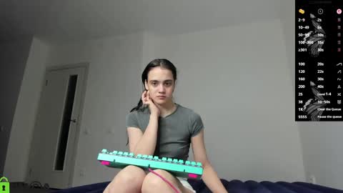 Snapshot of littleashleyy chatting on 05/25/26, 08:59 littleashleyy online show from 05/25/26, 08:59