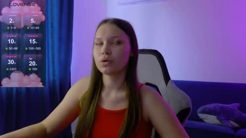 Snapshot of littlebby_di chatting on 10/14/25, 10:05 Di online show from 10/14/25, 10:05