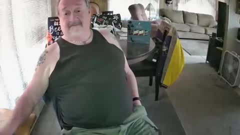 Littled83057 online show from 03/25/26, 07:42