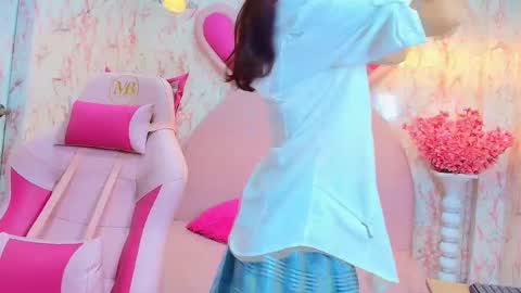 April  online show from 02/06/26, 11:46