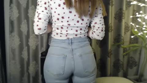 Your little flower  online show from 01/15/25, 04:11