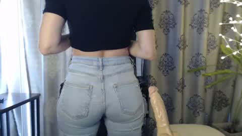 Your little flower  online show from 03/05/25, 11:06