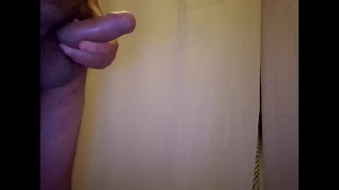 littleguyy888 online show from 12/15/25, 01:37