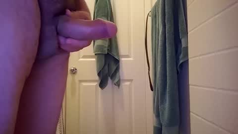 littleguyy888 online show from 04/22/26, 11:56