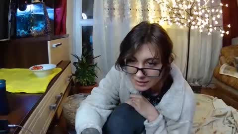 littlehappines online show from 10/26/25, 04:46