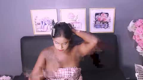 littleindianmilf online show from 01/15/25, 12:04