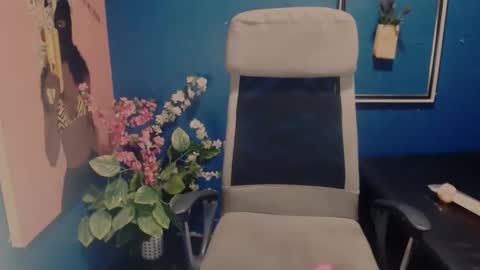 littleindianmilf online show from 10/08/25, 09:40