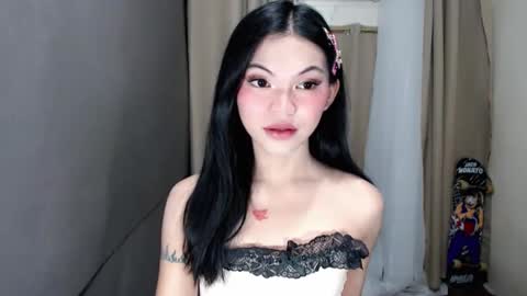 littlelace_ online show from 04/11/26, 10:58