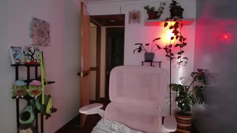 Snapshot of littlelaksmi chatting on 06/12/26, 10:08 Laksmi online show from 06/12/26, 10:08