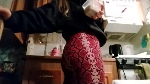 Snapshot of littleleo96 chatting on 10/18/25, 08:26 littleleo96 online show from 10/18/25, 08:26