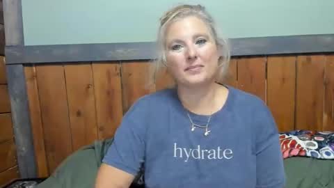 lisanixs online show from 10/03/25, 06:16