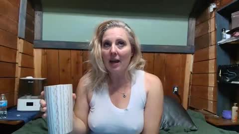 lisanixs online show from 04/05/26, 03:04