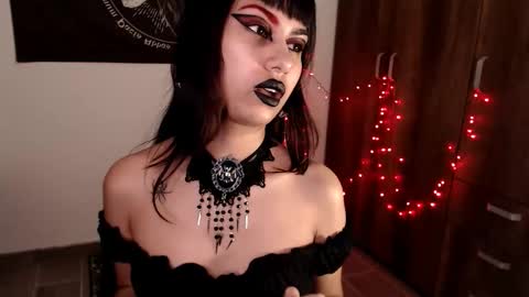 Snapshot of littleluciferrr chatting on 03/11/26, 11:00 Lucifer online show from 03/11/26, 11:00