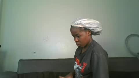 Snapshot of littlemariah chatting on 07/07/26, 06:45 littlemariah online show from 07/07/26, 06:45