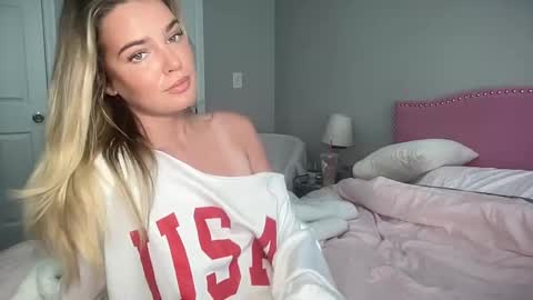 Marciabrady online show from 01/16/25, 06:59