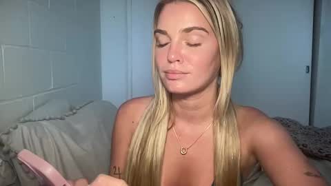 Marciabrady online show from 02/19/25, 11:57