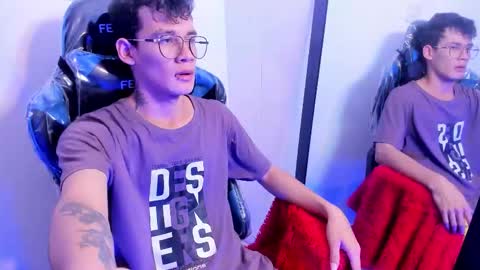 Snapshot of littlemax23 chatting on 09/12/25, 12:05 MAX online show from 09/12/25, 12:05