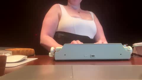 Snapshot of littlemissmee chatting on 03/09/26, 07:34 littlemissmee online show from 03/09/26, 07:34