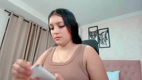 Sarahs Room online show from 09/19/25, 09:15