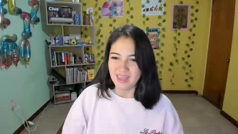 Mia  Wednesday to Sunday 730 am to 1030 am Colombian Hour D online show from 02/17/25, 12:59