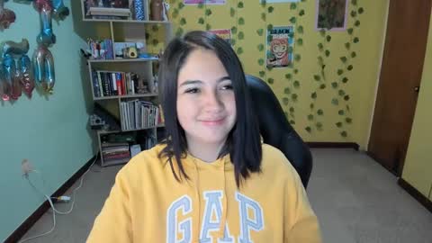 Mia  Wednesday to Sunday 730 am to 1030 am Colombian Hour D online show from 02/22/25, 05:12