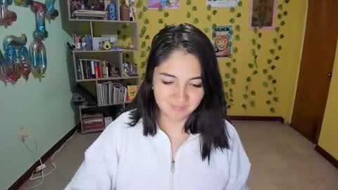 Mia  Wednesday to Sunday 730 am to 1030 am Colombian Hour D online show from 03/02/25, 04:50