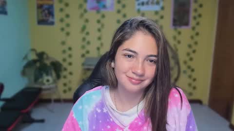 Mia  Wednesday to Sunday 730 am to 1030 am Colombian Hour D online show from 04/23/26, 03:52