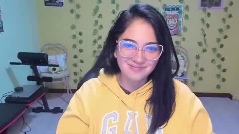 Snapshot of littleprety6969 chatting on 06/27/26, 11:48 Mia Wednesday to Sunday 730 am to 1030 am Colombian Hour D online show from 06/27/26, 11:48