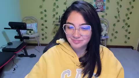 Snapshot of littleprety6969 chatting on 06/27/26, 12:22 Mia Wednesday to Sunday 730 am to 1030 am Colombian Hour D online show from 06/27/26, 12:22